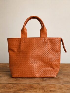 Universal Thread Woven Tote in Cognac Brown